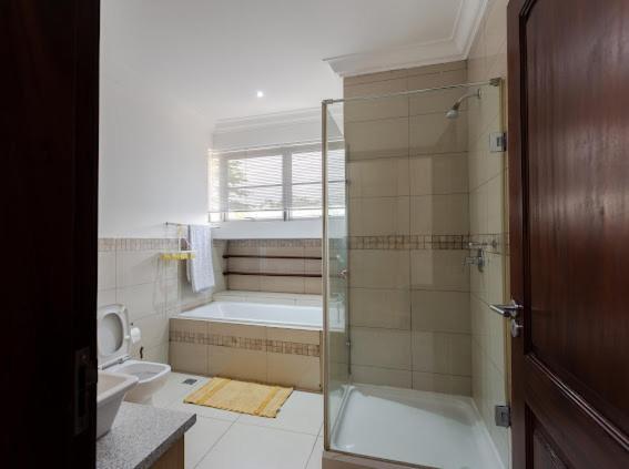 Апартаменти Unit 5, Capella Place Аккра Екстер'єр фото