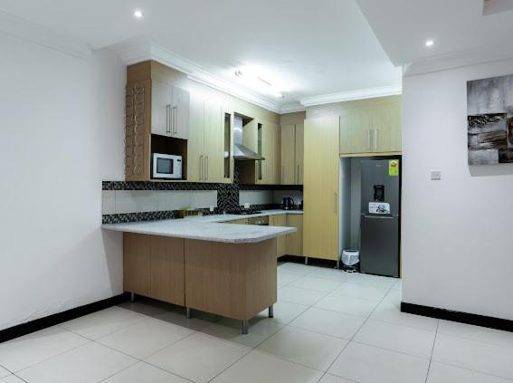 Апартаменти Unit 5, Capella Place Аккра Екстер'єр фото